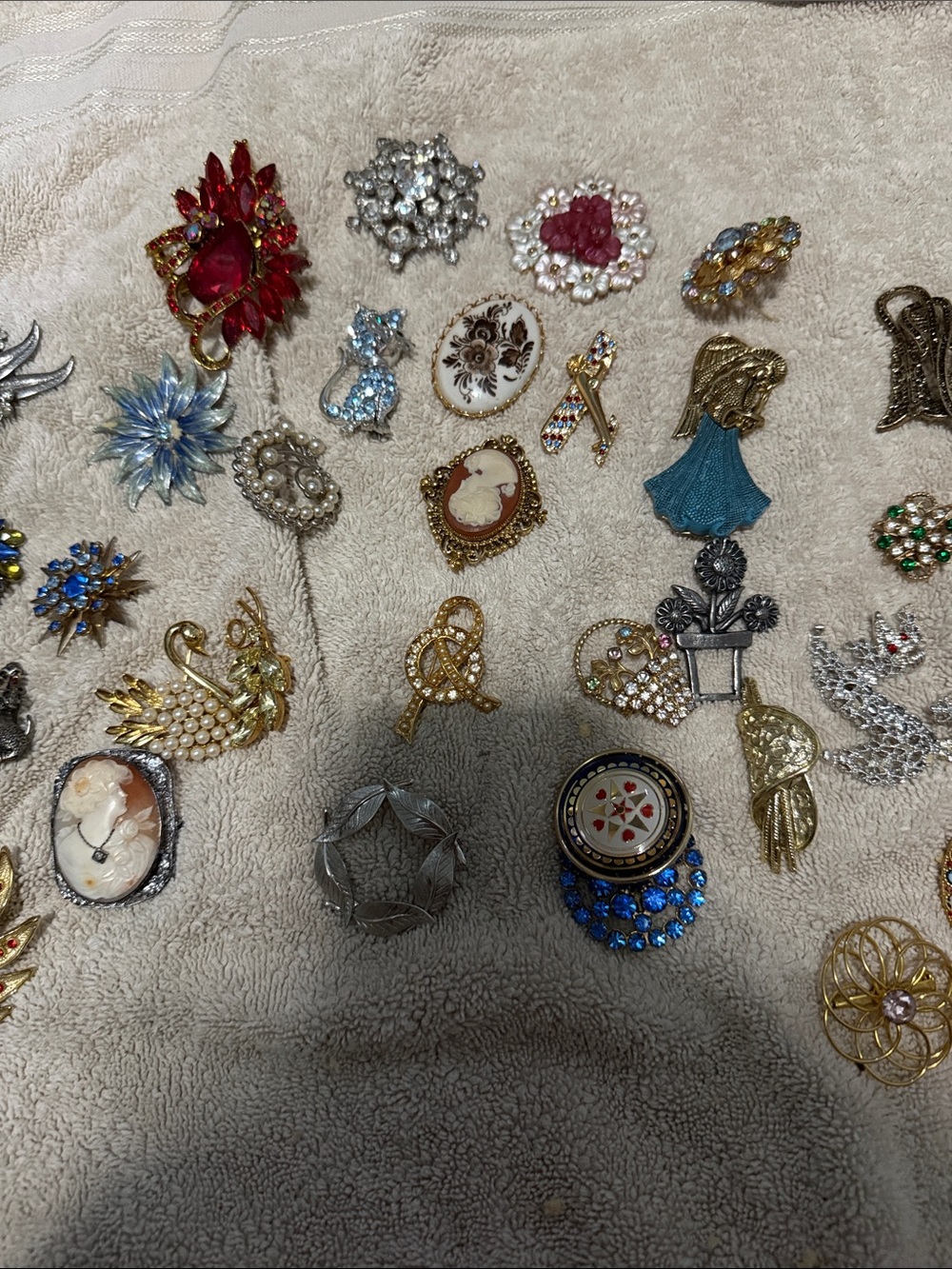 Vintage Blue and Gold Brooch - Women Accessories